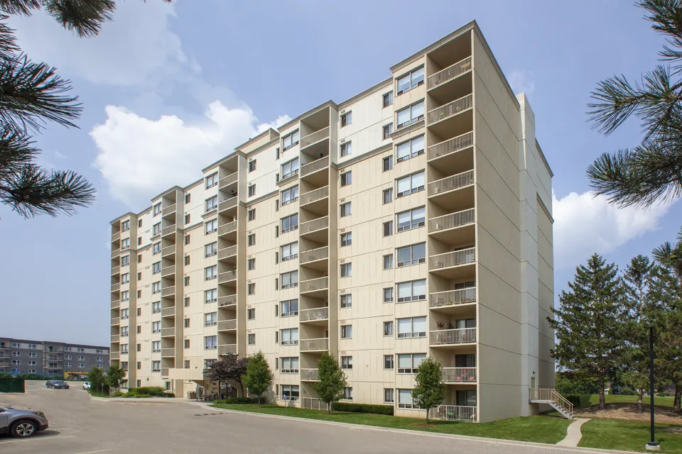 Riverbend Tower Apartments — 45 Riverview Drive, Chatham Canadian CRB