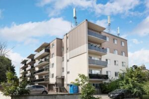 3905 Bathurst Street